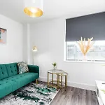 Exclusive One Bedroom Apartment - City Centre - Free Wi-Fi Netflix